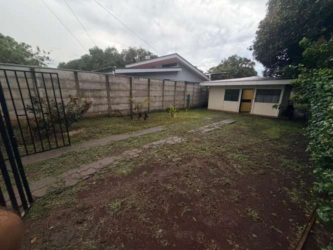 Casa en venta en Mastate, Orotina | Amplio patio y jardín - Imagen 8