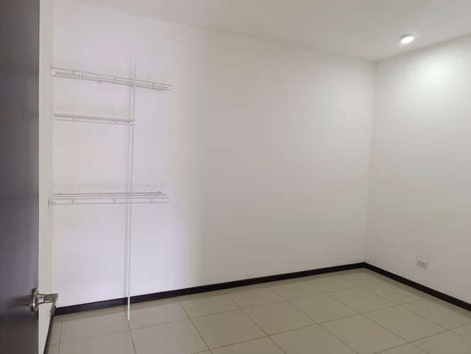 APARTAMENTO CON FINOS ACABADOS EN EL COYOL