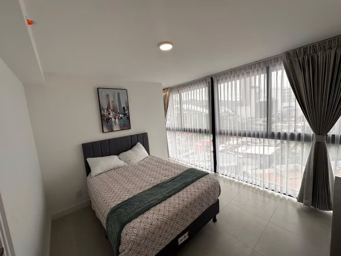 Se alquila apartamento tipo estudio en Sky Garden Sabana para entrega inmediata - Imagen 9