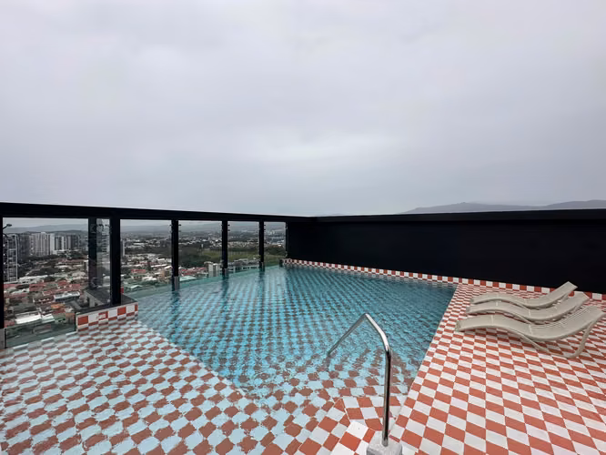 Se alquila apartamento tipo estudio en Sky Garden Sabana para entrega inmediata - Imagen 11