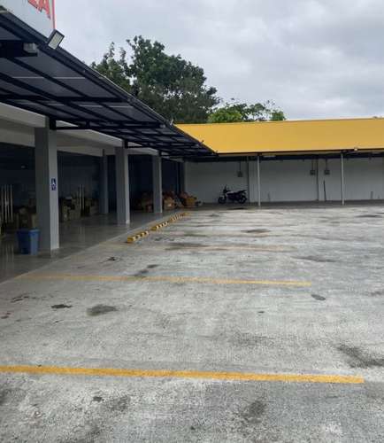 Local $9/m² para gimnasio o bodega Granadilla - Imagen 9