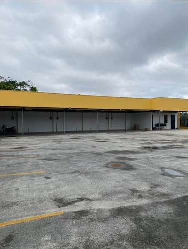 Local $9/m² para gimnasio o bodega Granadilla - Imagen 4