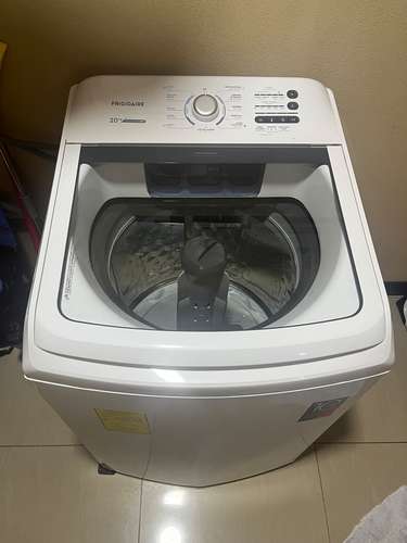 Lavadora Frigidaire 20 kg