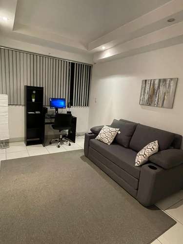 Apartamento amueblado en Escazú con 180 m² y vistas a montaña