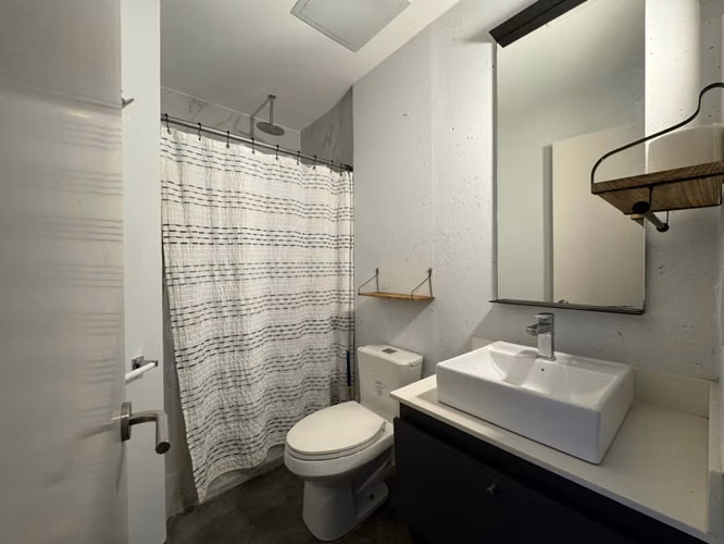 Apartamento con linea blanca en Sabana Rohrmoser  - Imagen 10