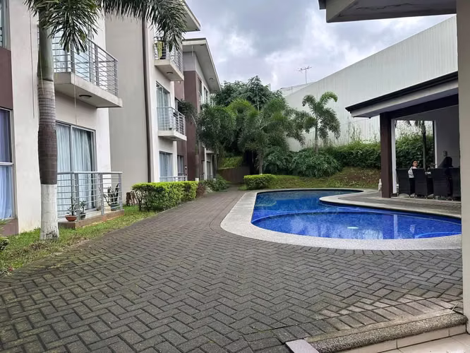 Venta OPORTUNIDAD Apartamento Condominio San Sebastián