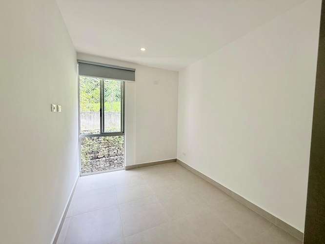 VENTA DE CASA EN CONDOMINIO EN RIO ORO DE SANTA ANA - Imagen 5