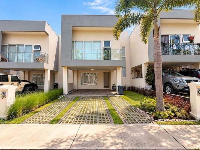 ALQUILER DE CASA PARA ESTRENAR EN CONDOMINIO NAIA