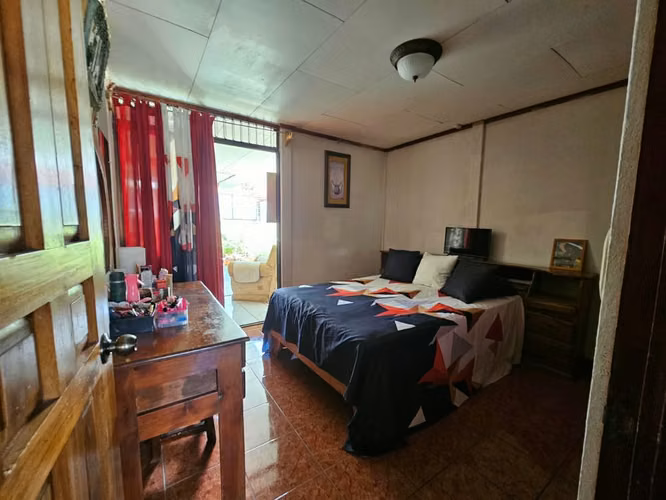Amplia Casa en El Coyol de Turrialba 
