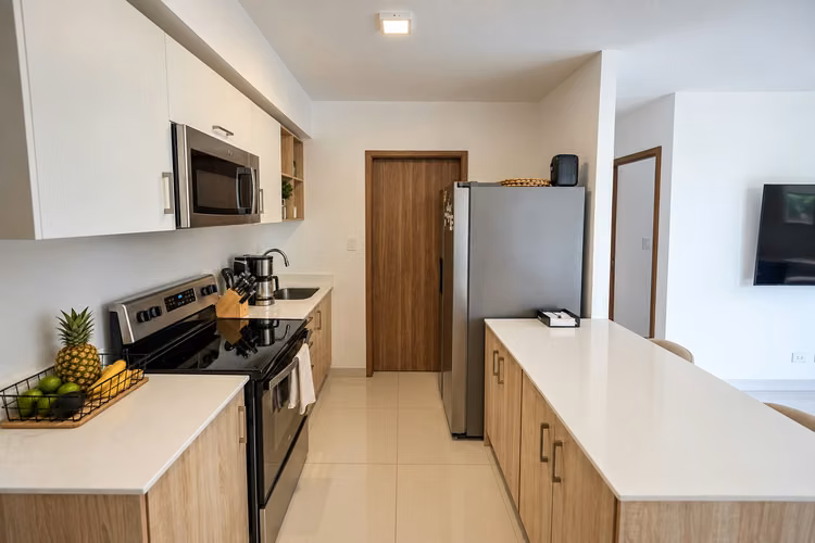 VENTA DE APARTAMENTO AMUEBLADO EN CONDOMINIO BARI, RIO ORO DE SANTA ANA  - Imagen 4