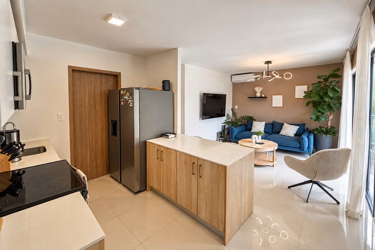 VENTA DE APARTAMENTO AMUEBLADO EN CONDOMINIO BARI, RIO ORO DE SANTA ANA 