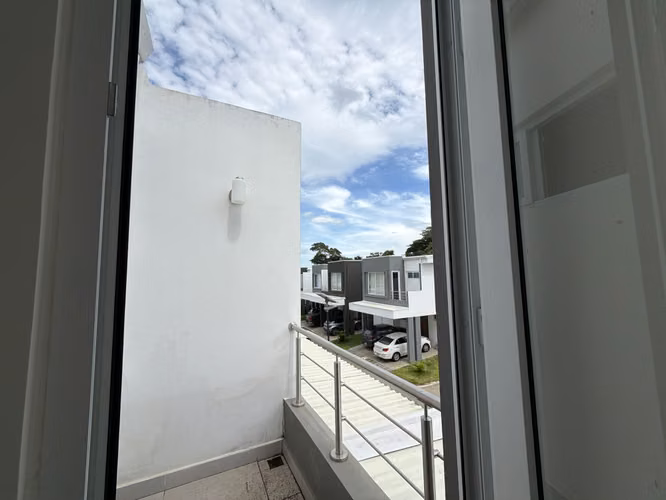 CASA EN ALQUILER | CONDOMINIO BITZÚ, SAN ANTONIO DE ESCAZÚ  990.000 mensuales | 160 m² | Cuota condominal incluida - Imagen 12