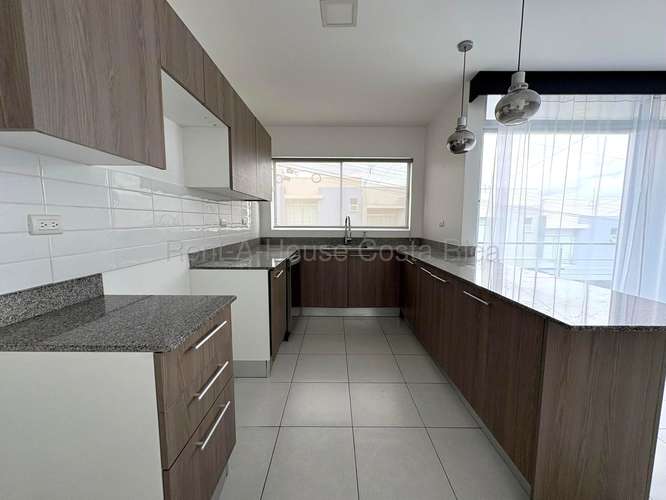 CASA EN VENTA EN CONDOMINIO SAN MIGUEL DE SANTO DOMINGO, HEREDIA | 4 HAB | CERCA DEL COLEGIO LINCOLN | CON AMENIDADES P - Imagen 6