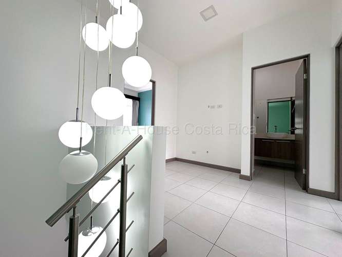 CASA EN VENTA EN CONDOMINIO SAN MIGUEL DE SANTO DOMINGO, HEREDIA | 4 HAB | CERCA DEL COLEGIO LINCOLN | CON AMENIDADES P - Imagen 11