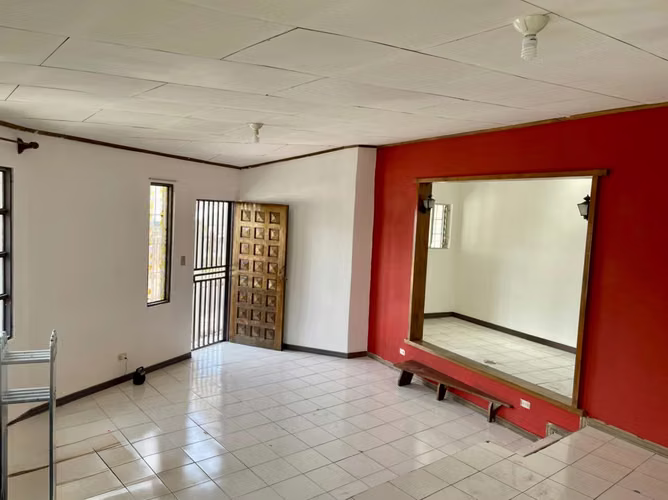 PROPIEDAD CON CASA + APARTAMENTO EN VENTA | ZAPOTE - Imagen 4