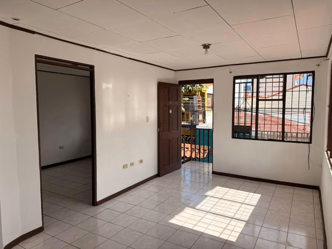 PROPIEDAD CON CASA + APARTAMENTO EN VENTA | ZAPOTE - Imagen 10