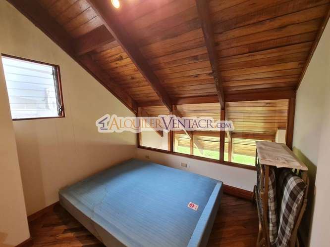 CASA CON PISCINA PROPIA Y VISTAS CON 2.266 M2 LOTE EN ALTO LAS PALOMAS SANTA ANA - Imagen 19