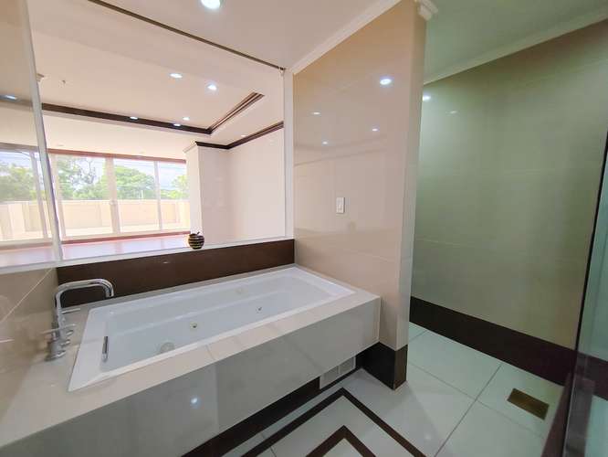 Apartamento de Lujo con Terraza en vista al parque La Sabana – 3 Habitaciones - Imagen 6