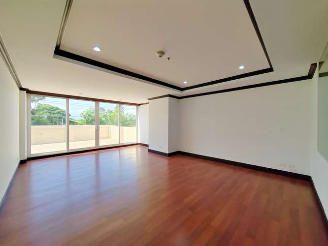 Apartamento de Lujo con Terraza en vista al parque La Sabana – 3 Habitaciones - Imagen 5