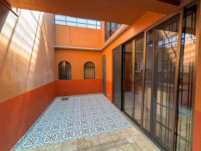 Alquiler Casa Independiente en Nunciatura con Azotea Privada y Jacuzzi - Imagen 3