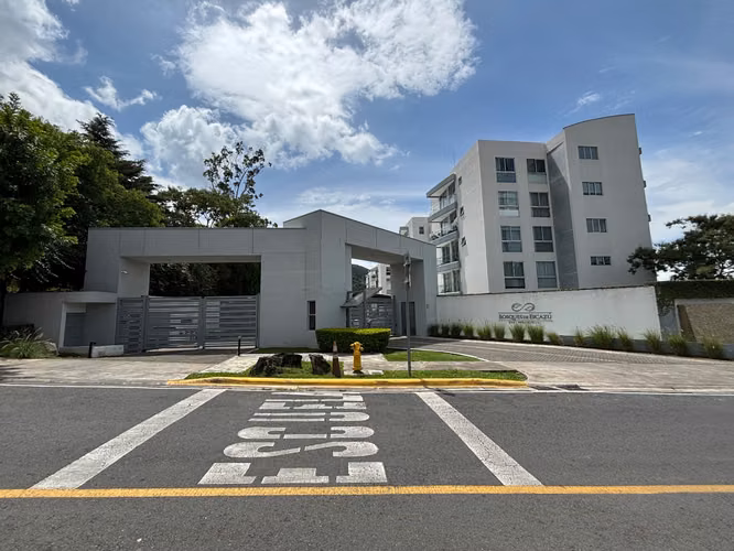 Apartamento en Condominio Bosques de Escazú - Imagen 2