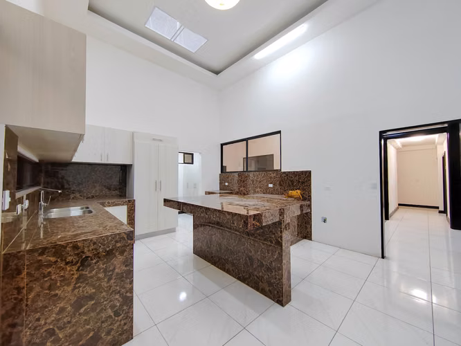 ALQUILER CASA INDEPENDIENTE DE UNA PLANTA EN ROHRMOSER NUNCIATURA - 490M2 - Imagen 3