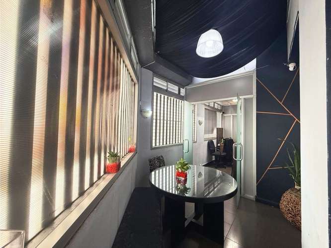 Edificio Comercial en el Corazón de San José, Barrio Naciones Unidas