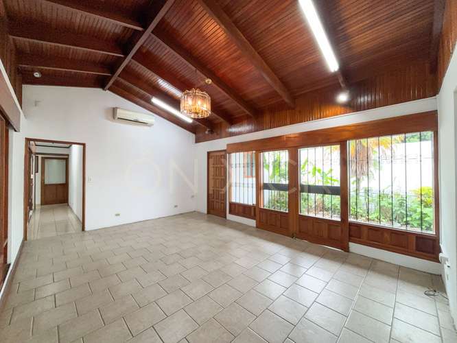 Ubicación Estratégica Rohrmoser + 615 m² para Comercio, Oficinas o Empresa - Imagen 6