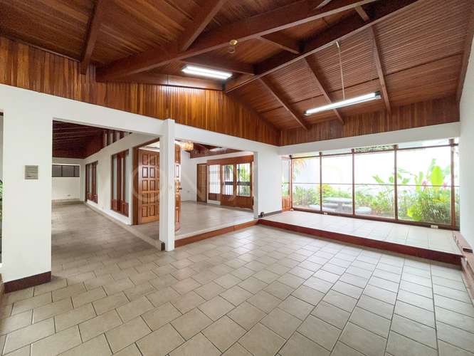 Ubicación Estratégica Rohrmoser + 615 m² para Comercio, Oficinas o Empresa - Imagen 3