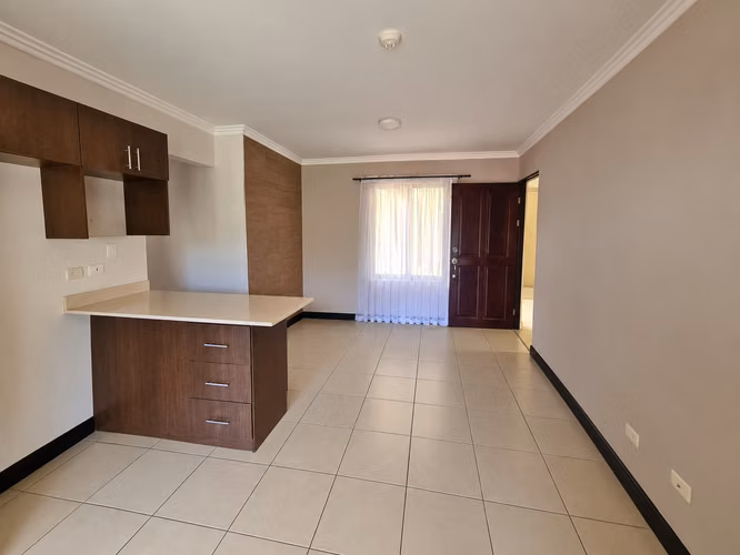 Apartamento en Torres del Sol · La Unión, Cartago · 2 hab · 57 m²
