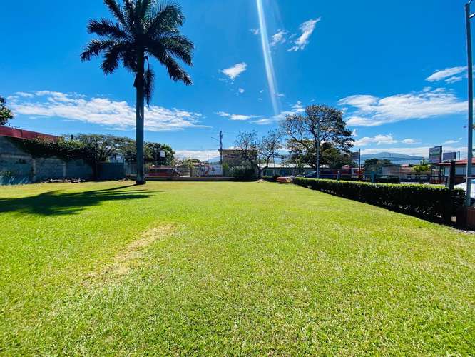 Venta de Lote con Uso Mixto en Belén · Heredia · 500 m² - Imagen 2