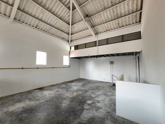 Venta de local comercial en Santa Ana · Piedades · 40 hab · 236 m² - Imagen 18
