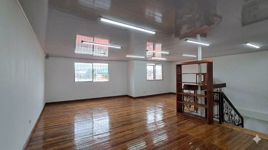 Venta de local 2 niveles sobre calle principal. Calle Blancos - Guadalupe -04 - Imagen 11