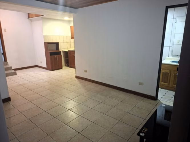 APARTAMENTO EN LA URUCA.