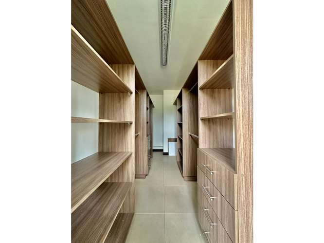 Apartamento espacioso y bien distribuido en Escazú - Imagen 14