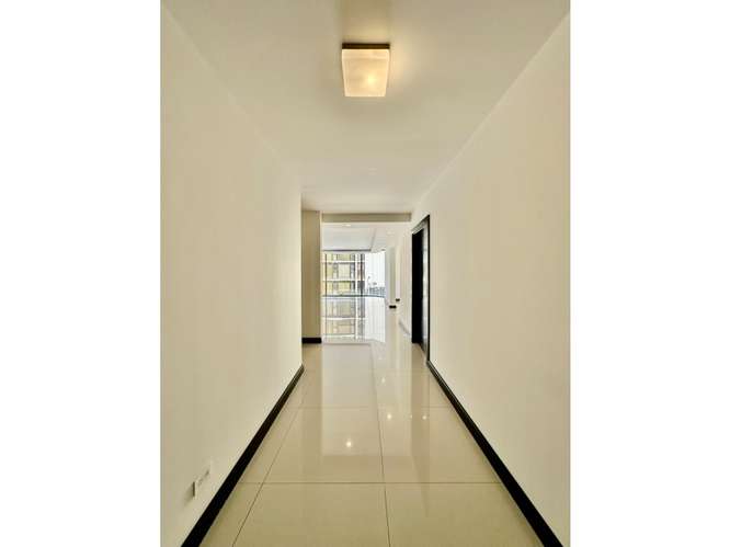 Apartamento espacioso y bien distribuido en Escazú - Imagen 11