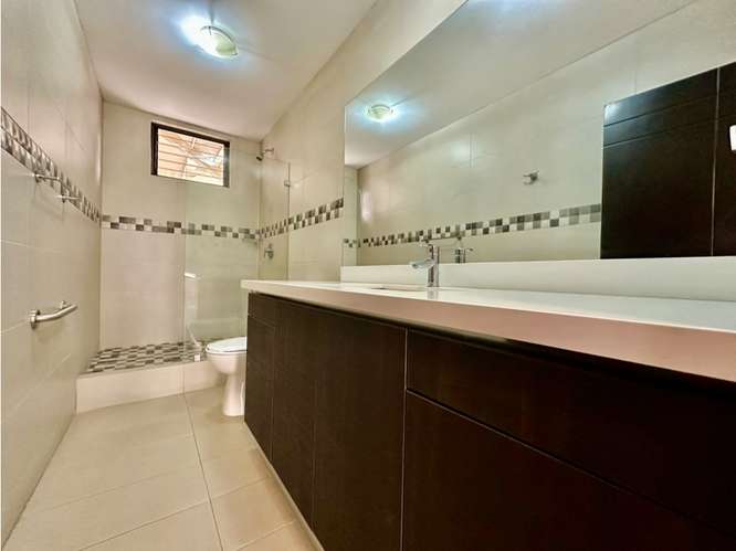 Apartamento espacioso y bien distribuido en Escazú - Imagen 18