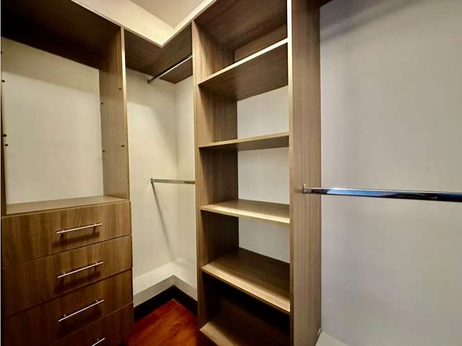 Apartamento espacioso y bien distribuido en Escazú - Imagen 17