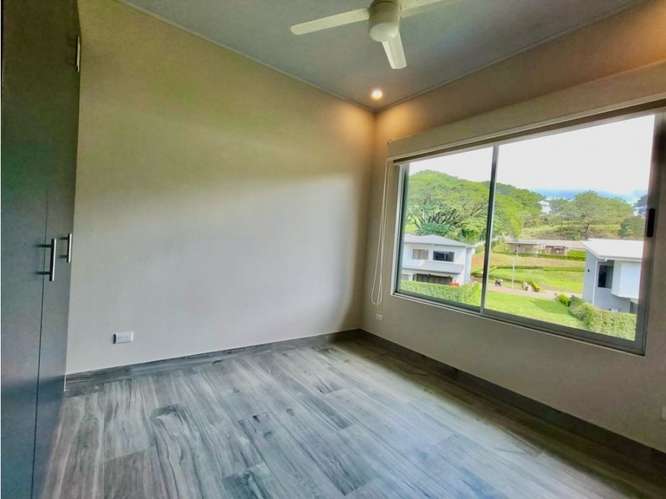 Estrene moderna casa cerca de la Panasonic - Imagen 20