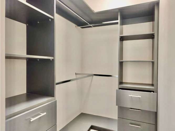 Estrene moderna casa cerca de la Panasonic - Imagen 16
