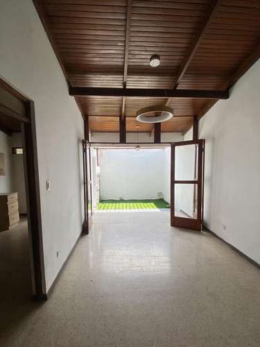 Escazú Se Alquila Acogedora Casa 1 Piso 3 HAB 600 000 - Imagen 7