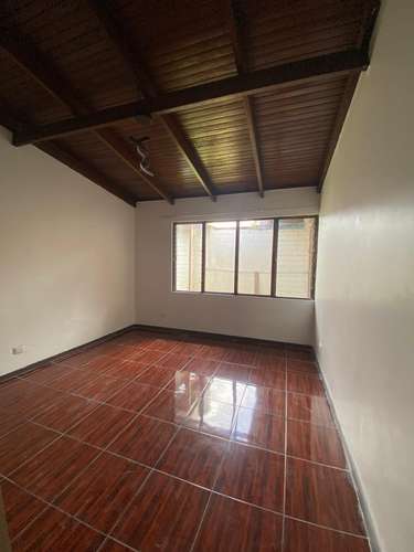 Escazú Se Alquila Acogedora Casa 1 Piso 3 HAB 600 000 - Imagen 10