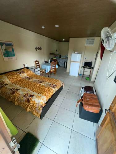 OPORTUNIDAD DE INVERSIÓN EN BOCA VIEJA, QUEPOS Se vende propiedad con 6 departamentos independientes + 1 casa - Imagen 3