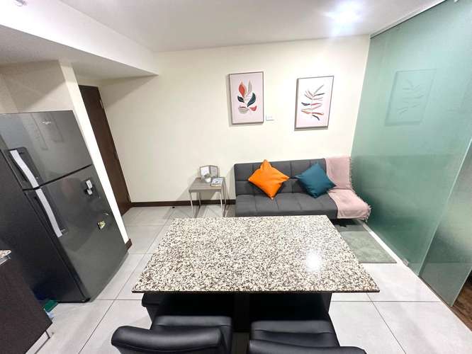 Venta de Apartamento Amoblado Torre los Yoses. - Imagen 4