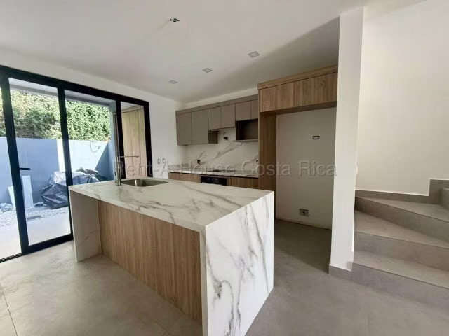 Alquiler de Moderno Apartamento DUPLEX en ULLOA-Heredia. 27-867 LCV - Imagen 8