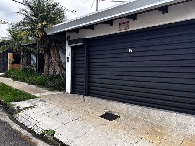 Venta de Casa o Actividad Comercial en San Pablo de Heredia. 