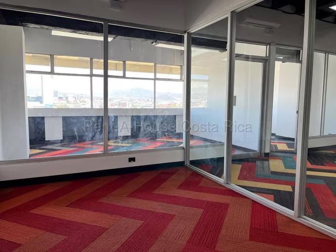 Alquiler de Local Comercial en Mata Redonda, San José. OPORTUNIDAD ÚNICA - Imagen 5