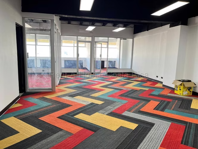 Alquiler de Local Comercial en Mata Redonda, San José. OPORTUNIDAD ÚNICA