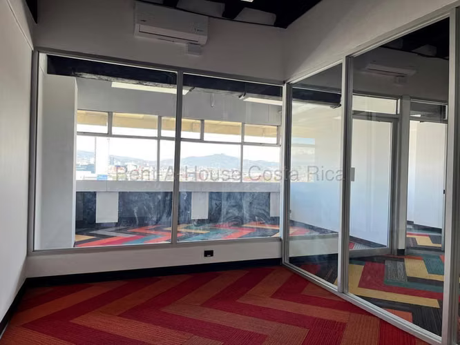 Alquiler de Local Comercial en Mata Redonda, San José. OPORTUNIDAD ÚNICA - Imagen 6