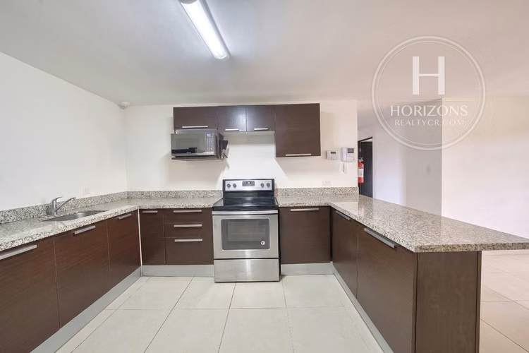 Se Vende Apartamento en Primer Nivel en Condominio Villa Verona en Curridabat 3 Habitaciones y Balcón nja1380sb - Imagen 7
